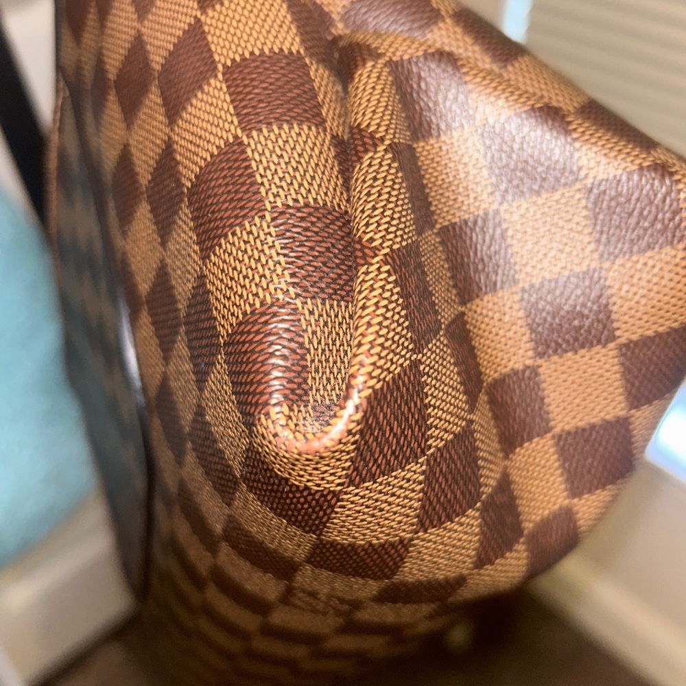 Louis Vuitton Beaubourg MM Damier Ebene - Picture 13 of 15